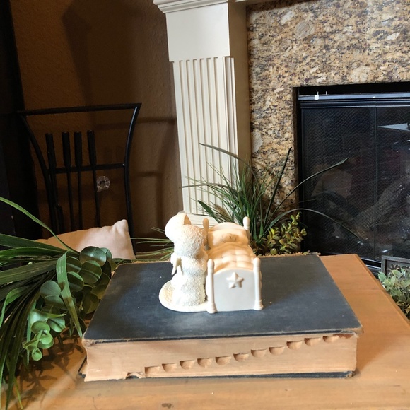 SnowBabies 'Bedtime Prayers' Figurine 3 1/4' H X 3.5 L.manf. 2001 retired 2005. - Picture 3 of 8